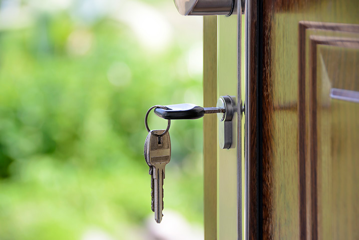 A2B Locks are able to provide local locksmiths in Oxted to repair your broken locks. 